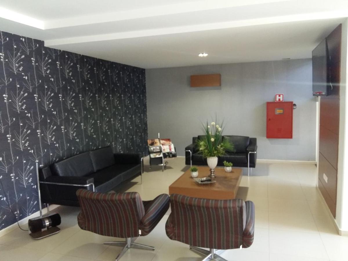 Guines Palace Hotel Patrocinio Bagian luar foto