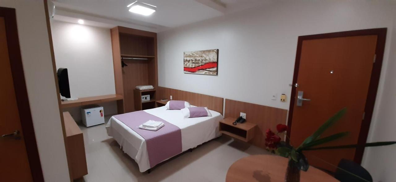 Guines Palace Hotel Patrocinio Bagian luar foto